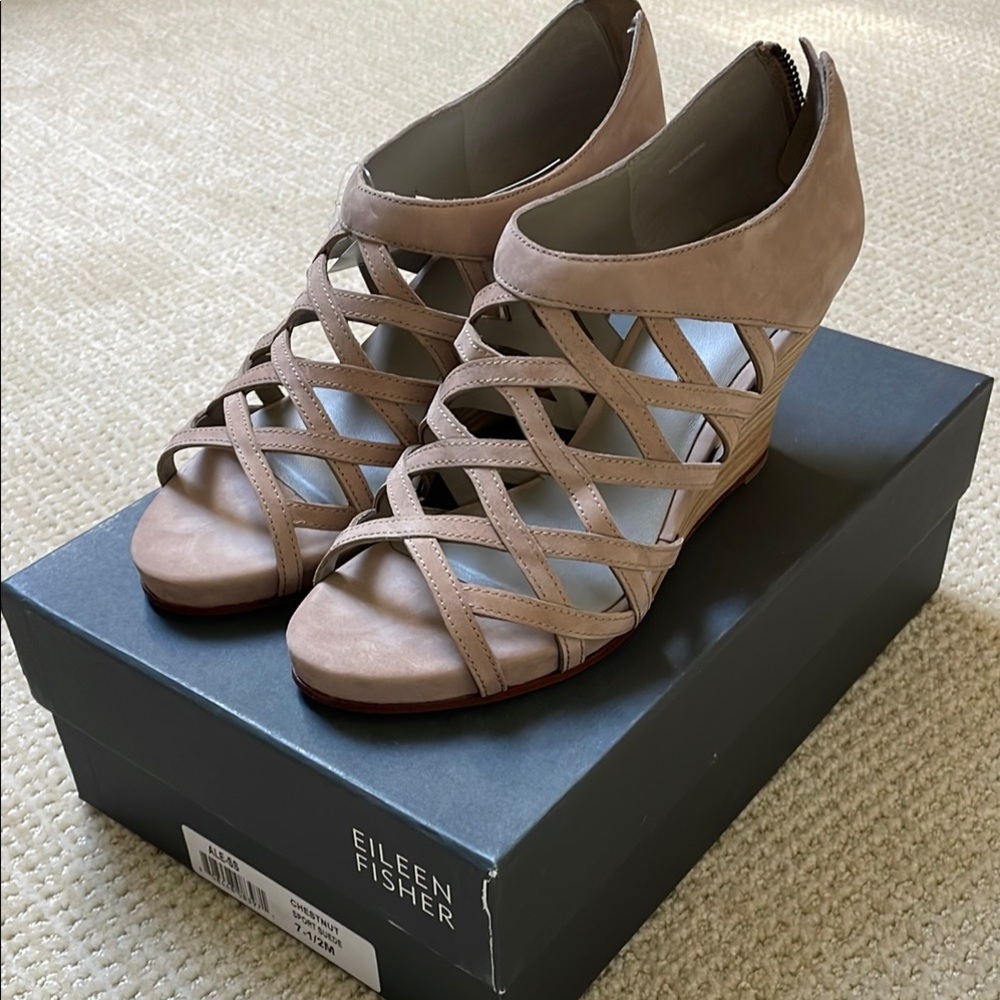Eileen Fisher Women's Tan Wedge Sandals